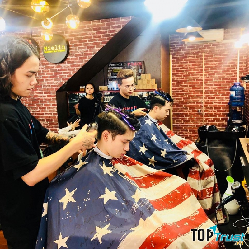 IronCap Barbershop