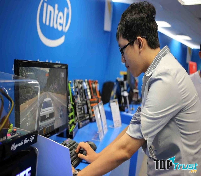 IT (Công nghệ thông tin)