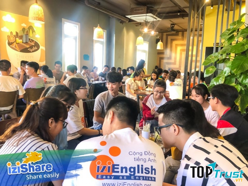 IZI English Community in Da Nang