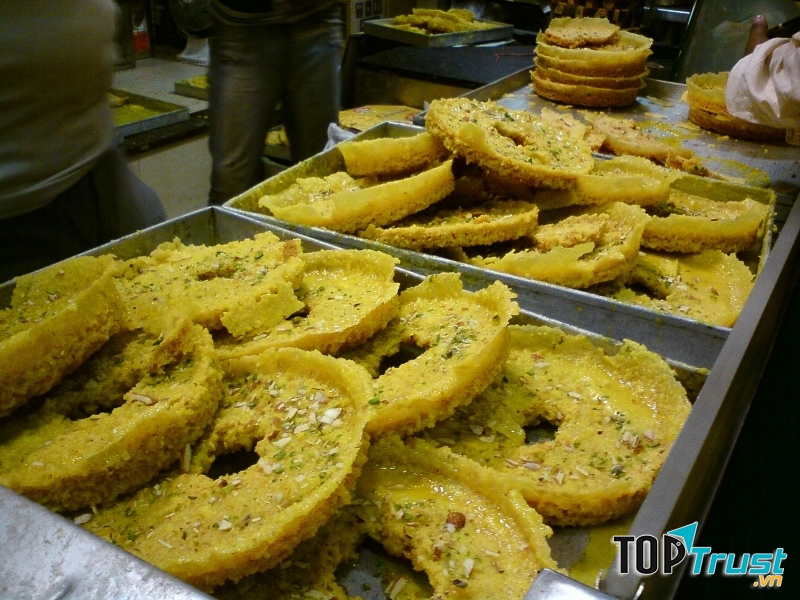 Một trung tâm ẩm thực với nhiều món ăn thơm ngon và lạ miệng