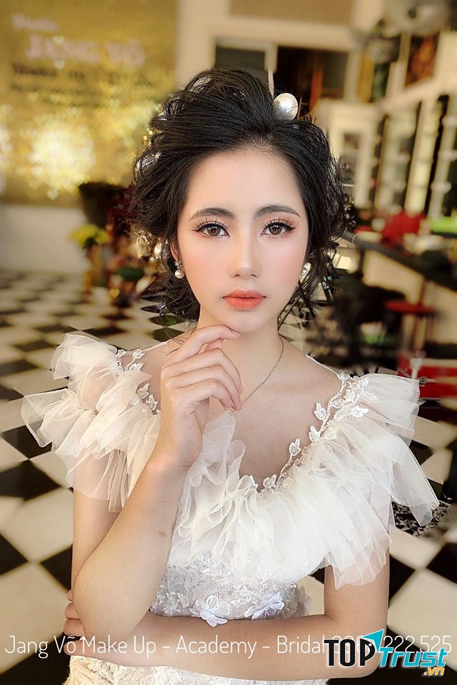 Jang Võ Make Up