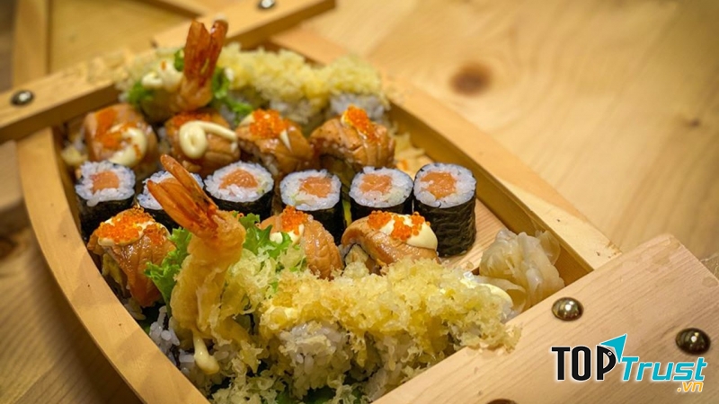 Japanese Fine Dining Sushi-Bê