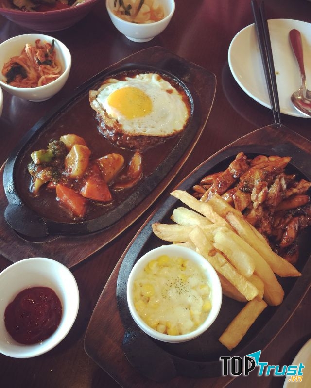 Jaspas Restaurant là một nhà hàng chuyên về ẩm thực Ý, được nhiều thực khách yêu thích tại Hà Nội.