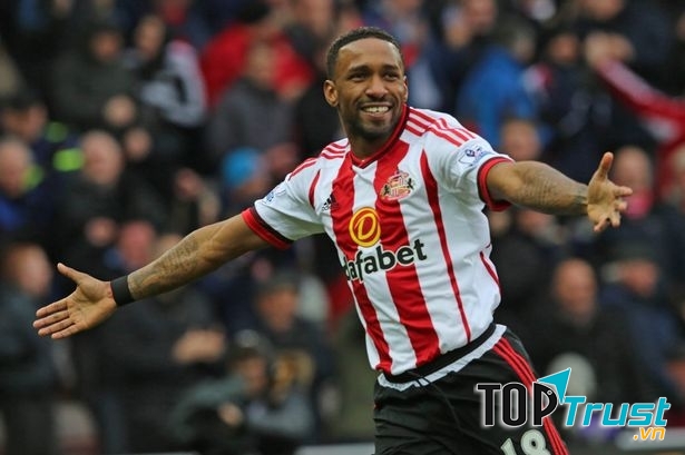 Không chơi cho nhiều đội bóng lớn nhưng Defoe xứng đáng là một huyền thoại Ngoại hạng Anh