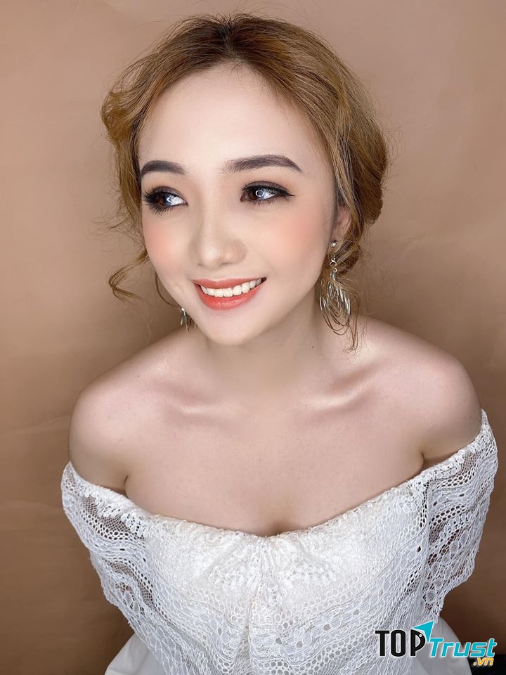 Jimy Nguyễn Make Up