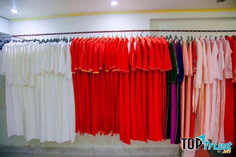 Jolie Makeup & Bridal