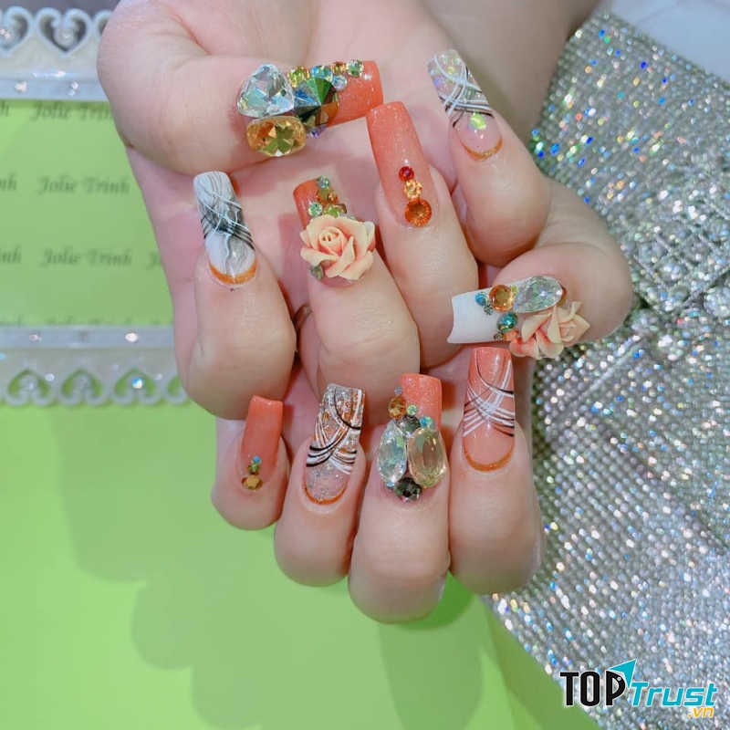 Jolie Trinh Nail