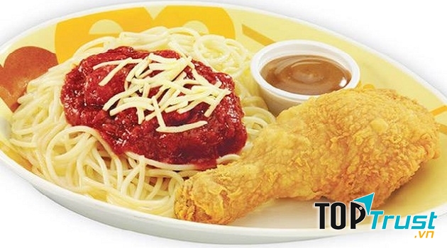 Mì Ý và gà rán của Jollibee là lựa chọn vô cùng quen thuộc của những ai yêu thích thức ăn nhanh