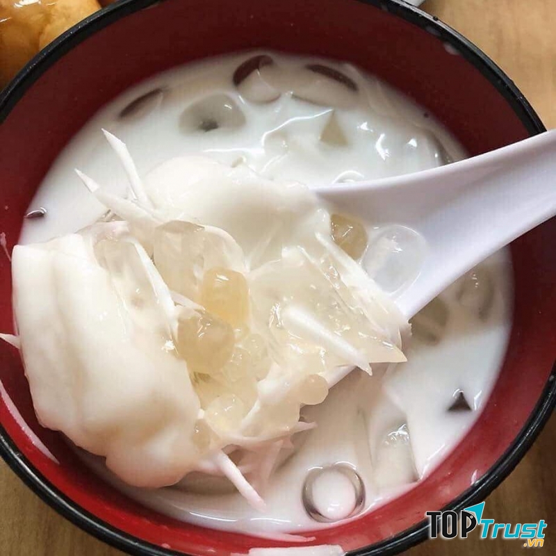Bạn đã từng ghé qua địa chỉ dừa dầm Juice & Coffee hay chưa?