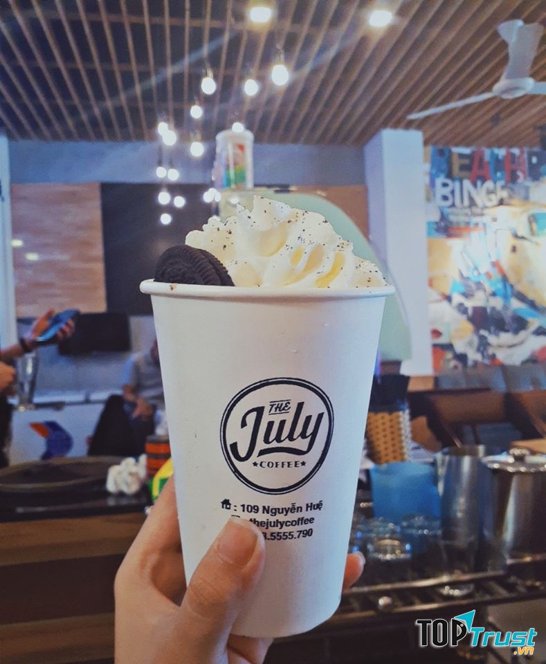 July Coffee là quán cà phê với thức uống ngon, chất lượng