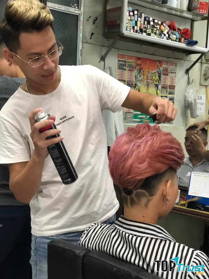 Juy Thái - Barber Shop & Salon cũng là một trong những tiệm cắt tóc nam đẹp ở Thái Nguyên khá nổi tiếng