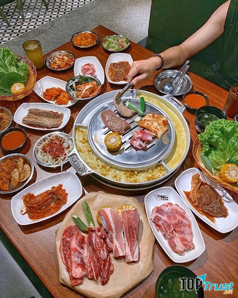 Lẩu, nướng K - pub