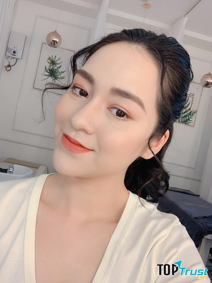 Kabin Nguyễn make up