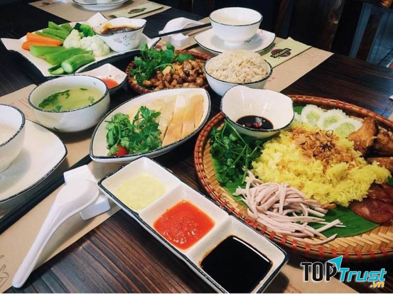 Kampong Chicken House - Lò Đúc