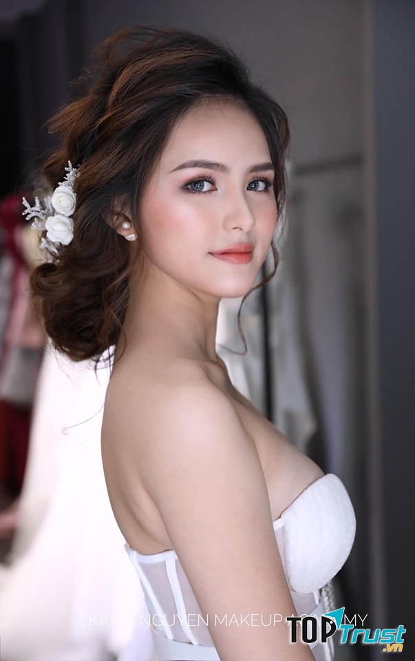 Kang Nguyen Makeup Academy.