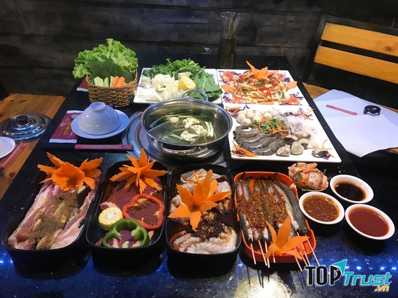 Đồ nướng được trang trí đẹp mắt tại KangNam BBQ