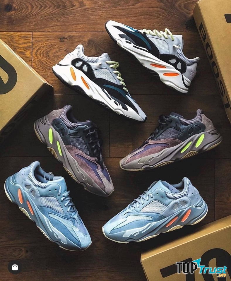 Nếu bạn đang muốn tìm mua một đôi giày Sneakers chính hãng cho bản thân hoặc làm quà tặng bạn bè, người thân thì đừng ngần ngại tìm đến  K.B Sneaker Store để nhận được sự tư vấn nhiệt tình nhất