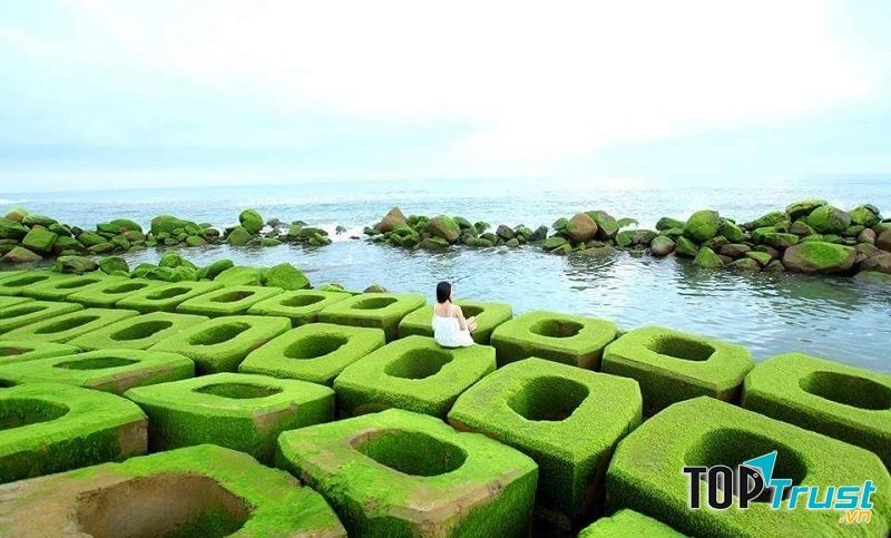 Kè chắn sóng Xóm Rớ
