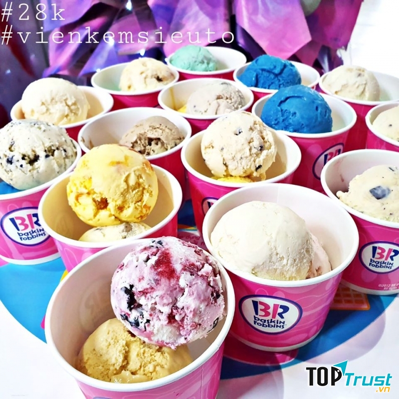 Một số mùi kem được ưa chuộng: ﻿Rainbow Sherbet, ﻿Blueberry Pannacotta, Gold'n Glory,... ﻿