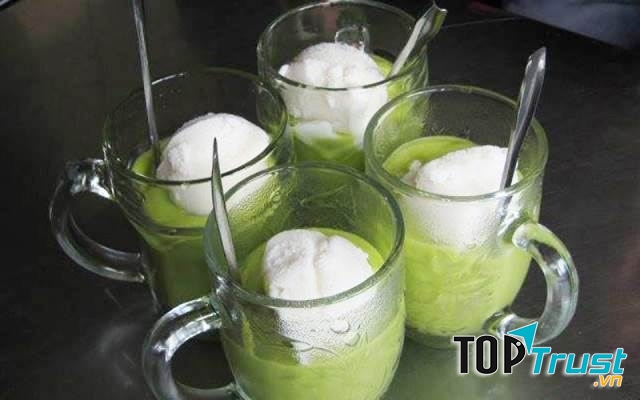 Những cốc kem bơ mát lạnh