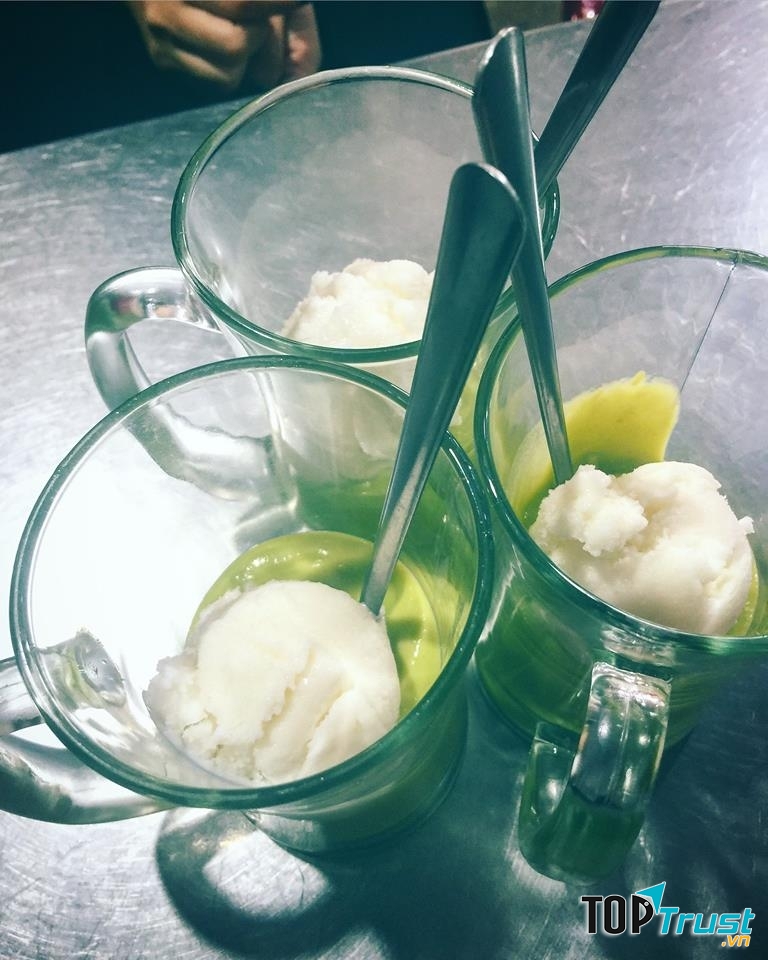 Chỉ là bơ xay kết hợp vs viên kem cũng trở thành tuyệt tác