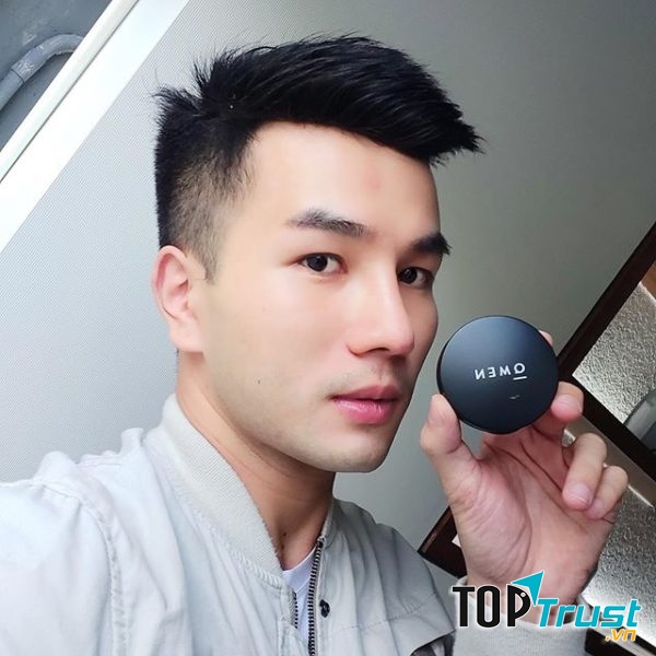 Kem che khuyết điểm cho nam Qmen
