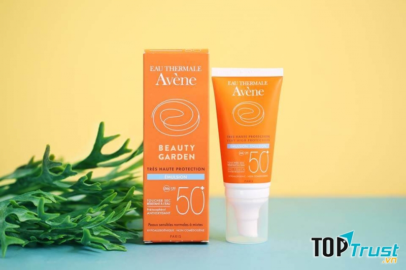 Kem chống nắng Avene Very High Protection Elmusion 50+