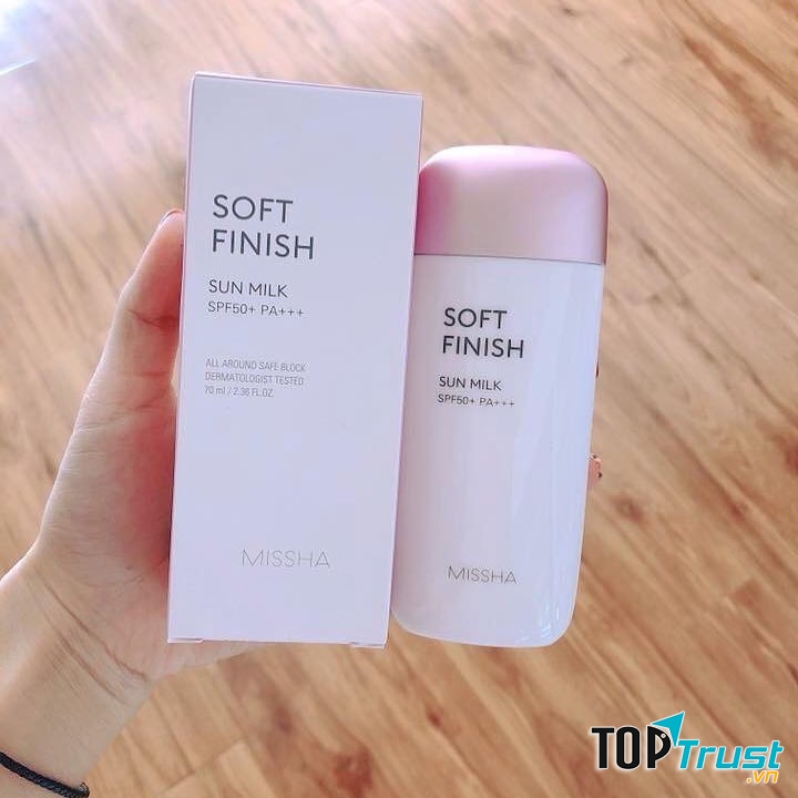 Kem chống nắng dạng sữa dịu nhẹ, nâng tone da Missha All-Around Safe Block Soft Finish Sun Milk SPF50+ PA+++