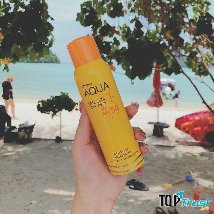 Kem Chống Nắng dạng xịt Mistine Aqua Base Sun Body Spray UV SPF50