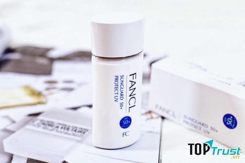 Kem chống nắng Fancl