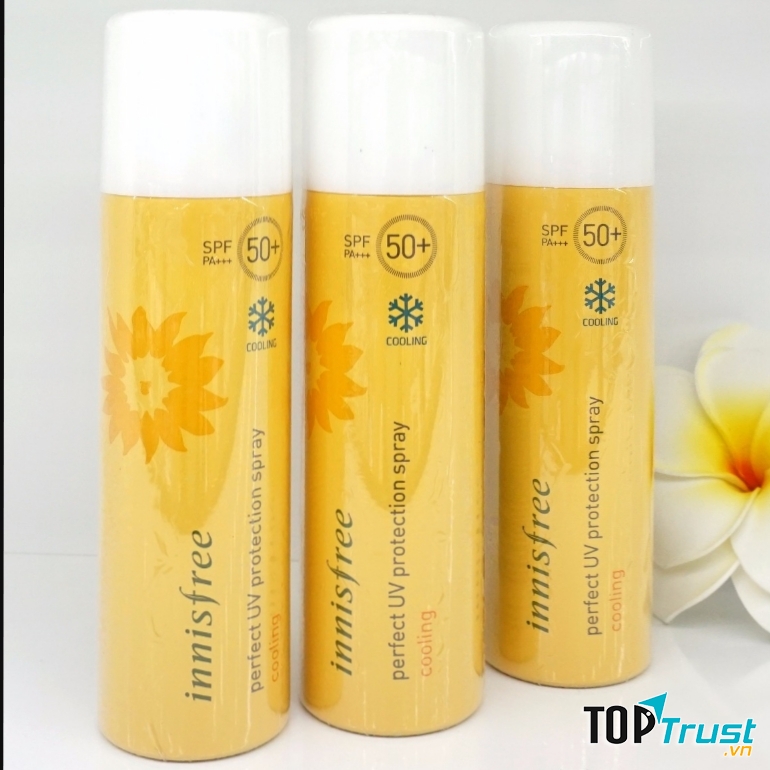 Chai ở dạng xịt rất tiện lợi khi sử dụng.