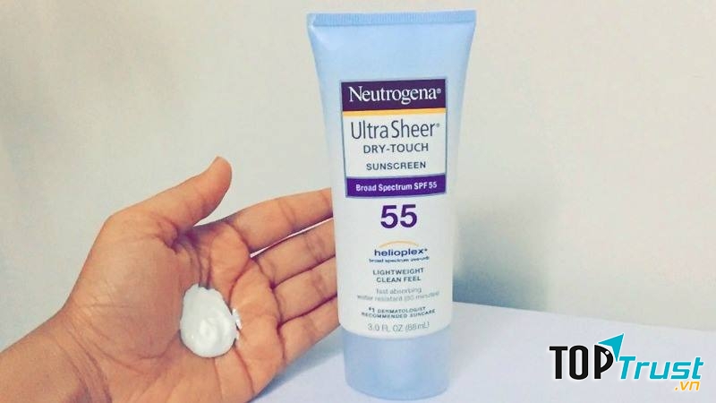 Chất kem sánh đặc của kem chống nắng Neutrogena Ultra Sheer Dry Touch Sunscreen Broad Spectrum SPF 55