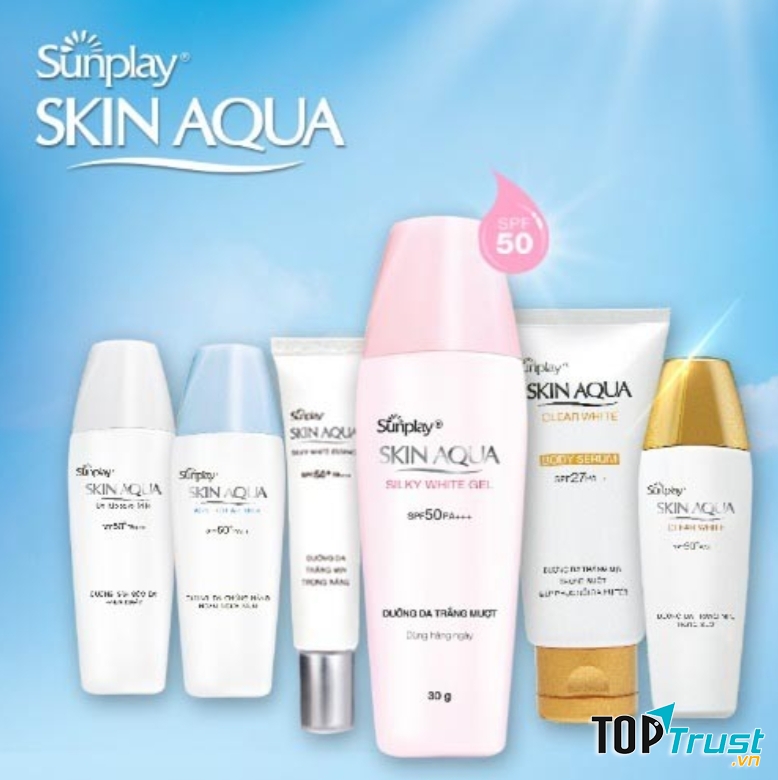 Chất kem dạng sữa lỏng nên thấm vào da rất nhanh và mềm mại.