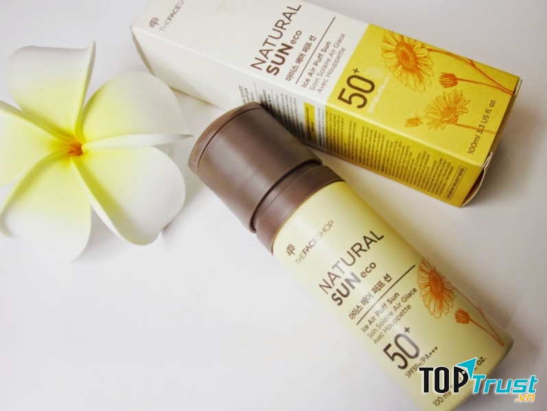 Sản phẩm ở dạng xịt rất dễ sử dụng.