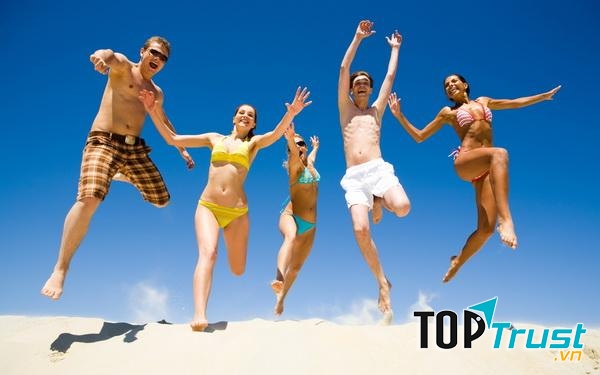 Công thức chống nước hiệu quả, với tính năng không thấm nước giúp cho bạn thỏa sức vui chơi mà không hề lo về nắng