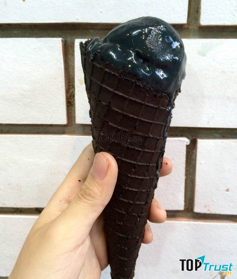 Kem đen tại Quán cuae Bâu