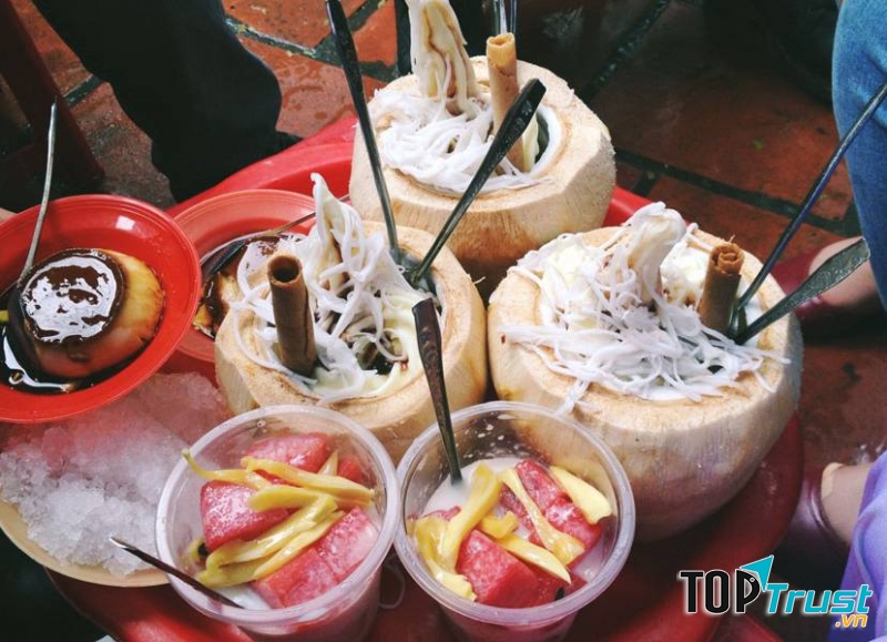 Kem dừa Hàng Than