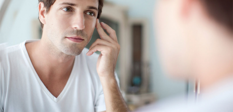 Clinique For Men Anti-Age Moisturizer có chứa các chất chống oxy hóa mạnh, sẽ chống lại gốc tự do để bảo vệ cấu trúc da. Nhờ đó, làm chậm tiến trình hóa da.