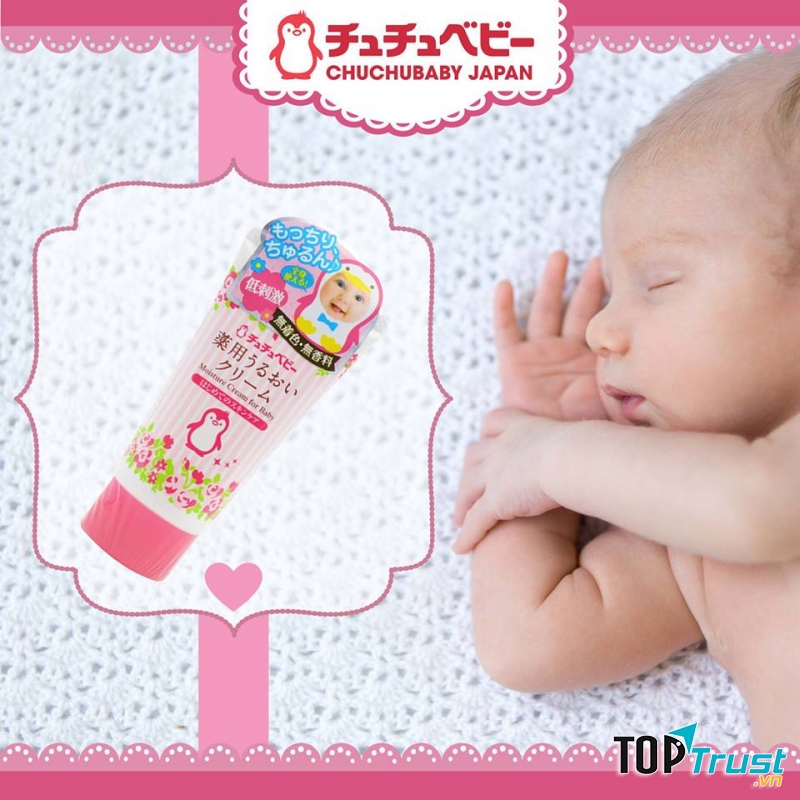 Kem dưỡng ẩm ChuChuBaby được chiết xuất từ các tinh chất thực vật cao cấp như: dầu jojoba, lô hội, dầu olive, sáp ong, yến mạch... giúp dưỡng ảm phục hồi và nuôi dưỡng làn da khỏe mạnh, mịn màng
