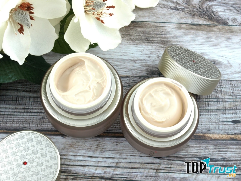 YEHWADAM HEAVEN GRADE GINSENG REGENERATING CREAM