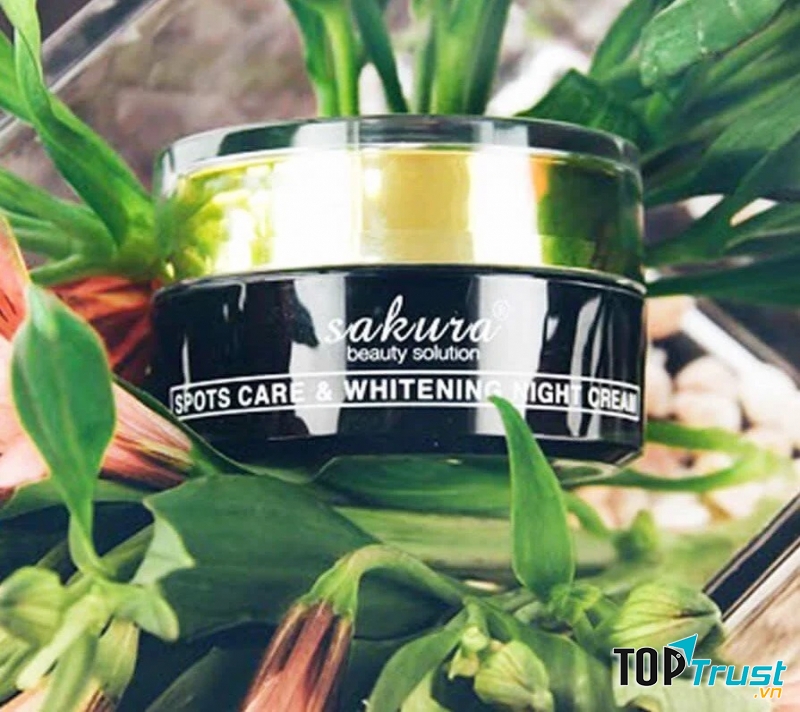 Kem Dưỡng Trắng Sakura Spots Care Brightening Cream