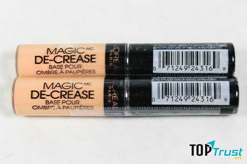 L’Oréal Magic De-Crease Eyelid Primer