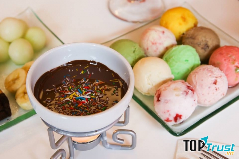 Lẩu kem Swensen's VN