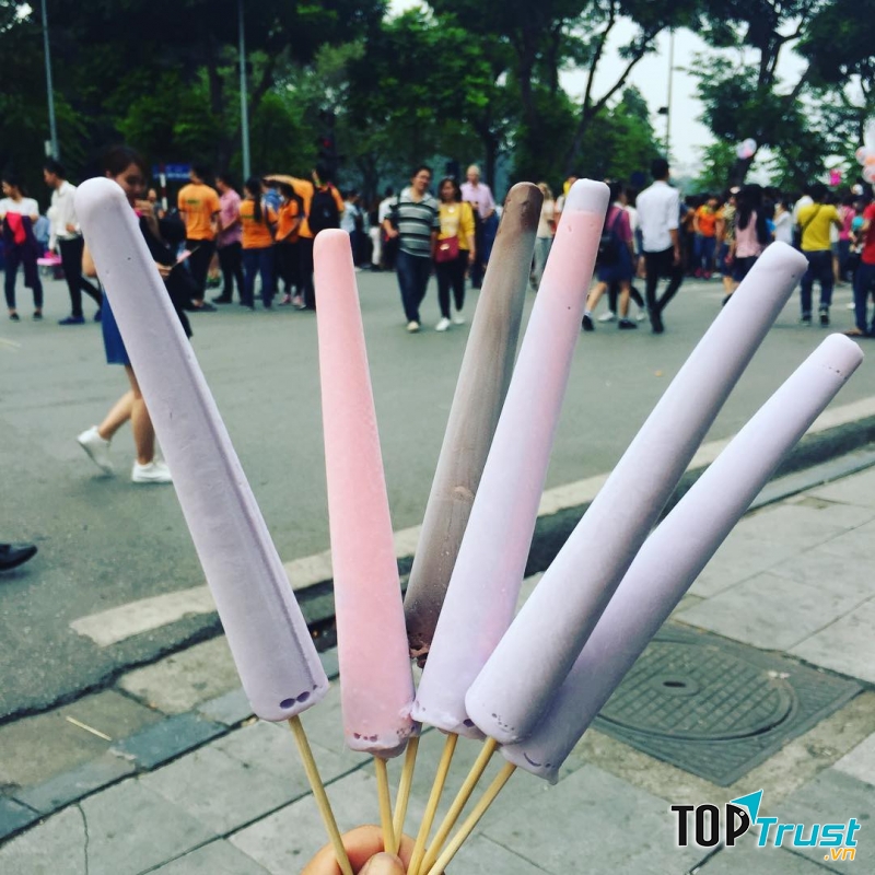 Kem ống tại Thủy Tạ