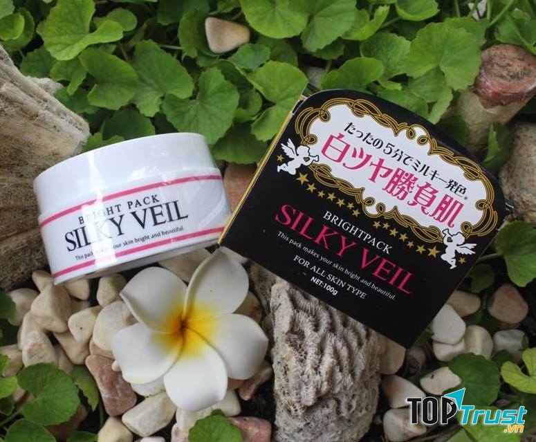 Kem trắng da toàn thân Silky Veil