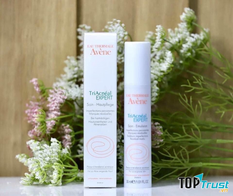 Kem Trị Mụn Avène Triacneal Expert Soin Emulsion
