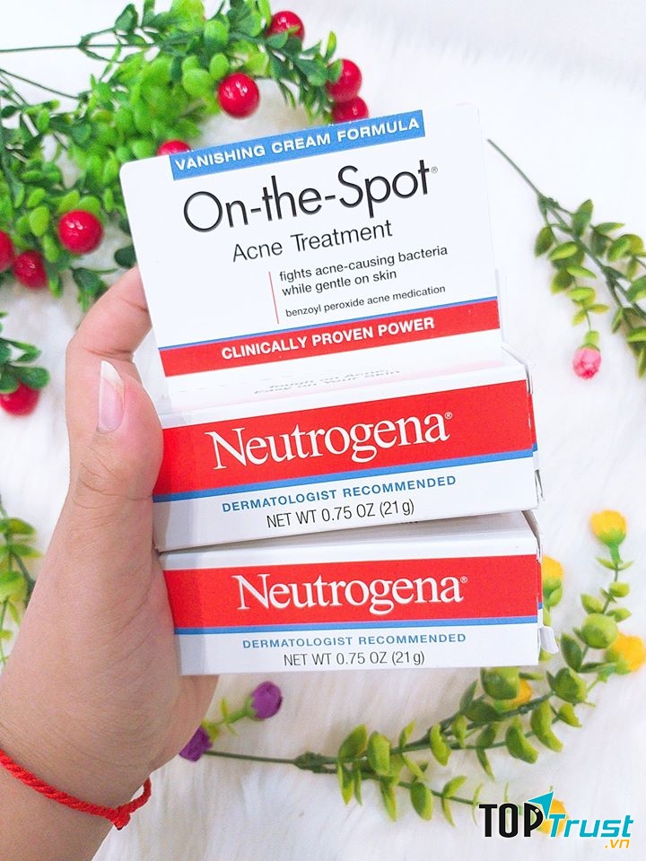 Kem trị mụn Neutrogena On The Spot Acne Treatment