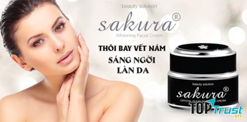 Sakura là một dòng sản phẩm trị nám tàn nhang quá quen thuộc với người tiêu dùng Việt Nam.