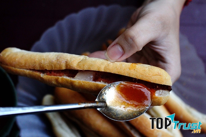 Kem Tươi Bánh Mì Cay Shelly - Lê Lợi, địa chỉ mua bánh mì cay ngon nhất Hải Phòng