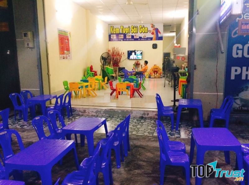 Quán kem tươi tại 33 Lý Thái Tông